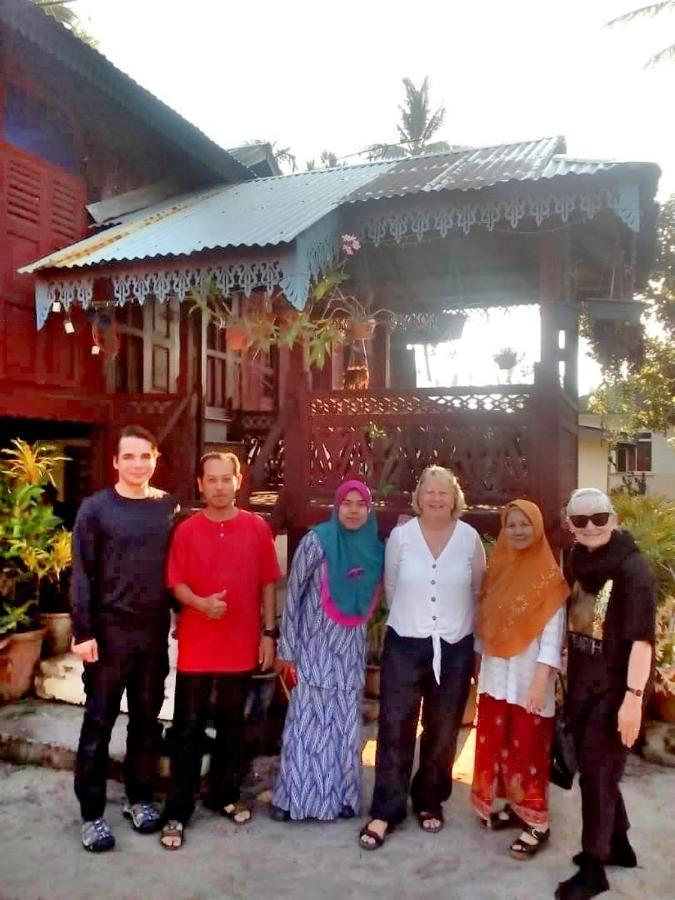 Homestay Teratak Kayu Kota Aur Kepala Batas  Luaran gambar